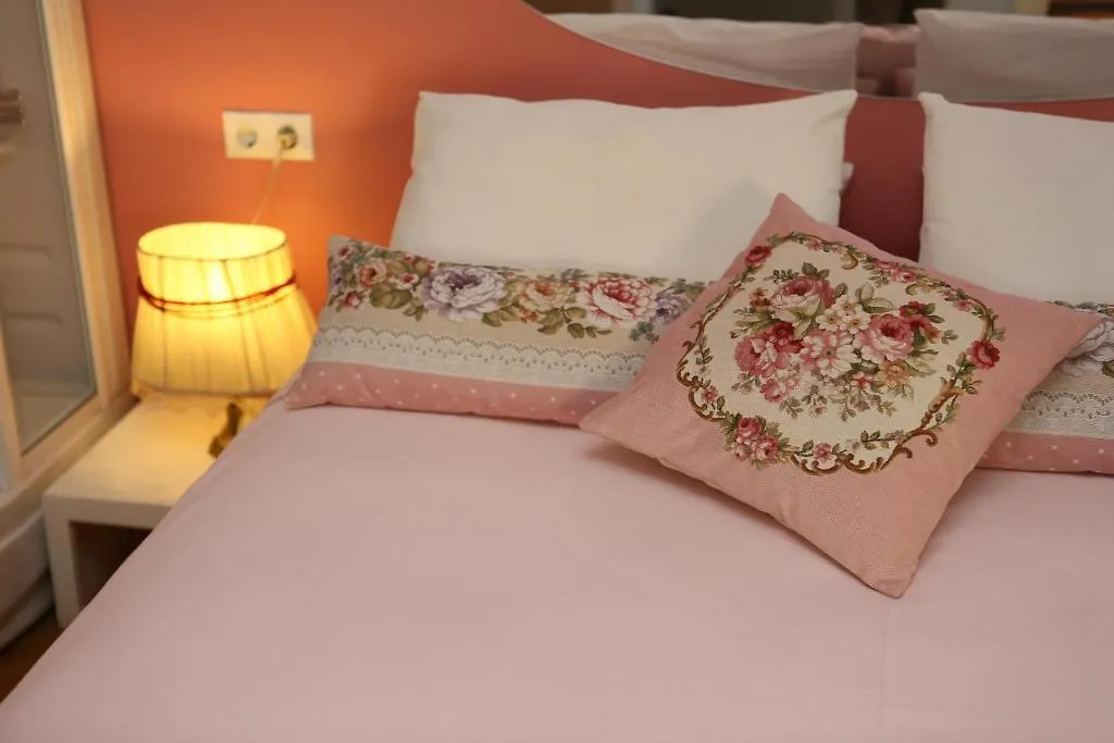 Noble House Galata Bed & Breakfast İstanbul 3*,