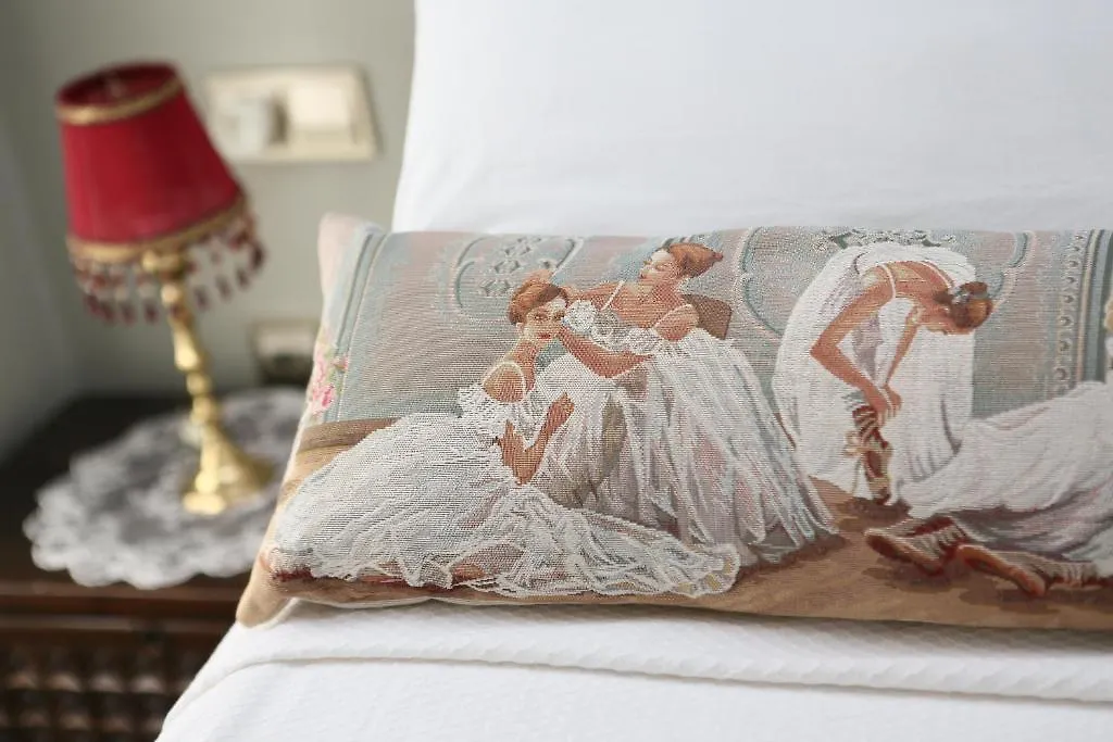 Noble House Galata Bed & Breakfast İstanbul
