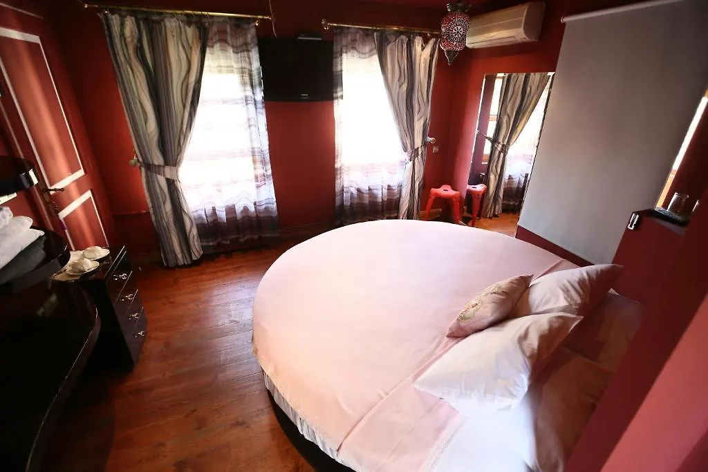 Noble House Galata Bed & Breakfast İstanbul