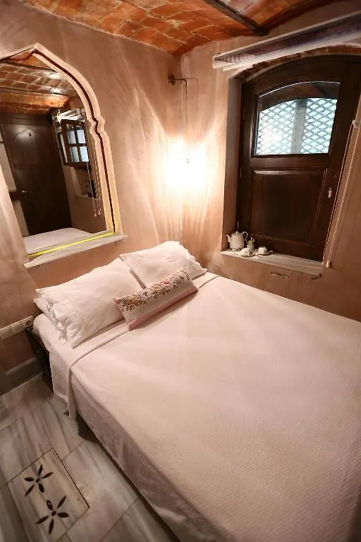 ***  Noble House Galata Bed & Breakfast Istanbul Turcia